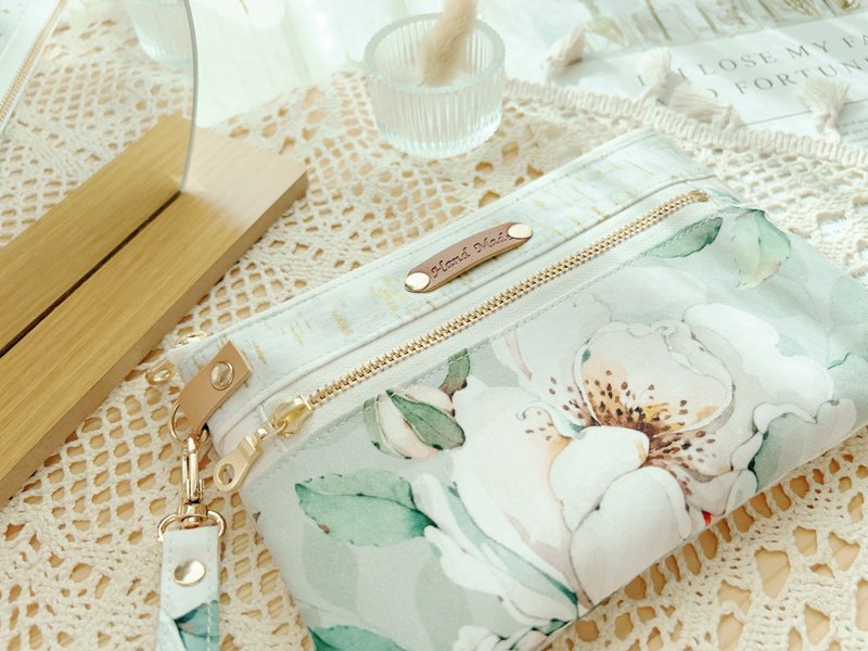 //玩色双搭手拿包//浅绿玫瑰 - 零钱包 - 棉．麻 绿色