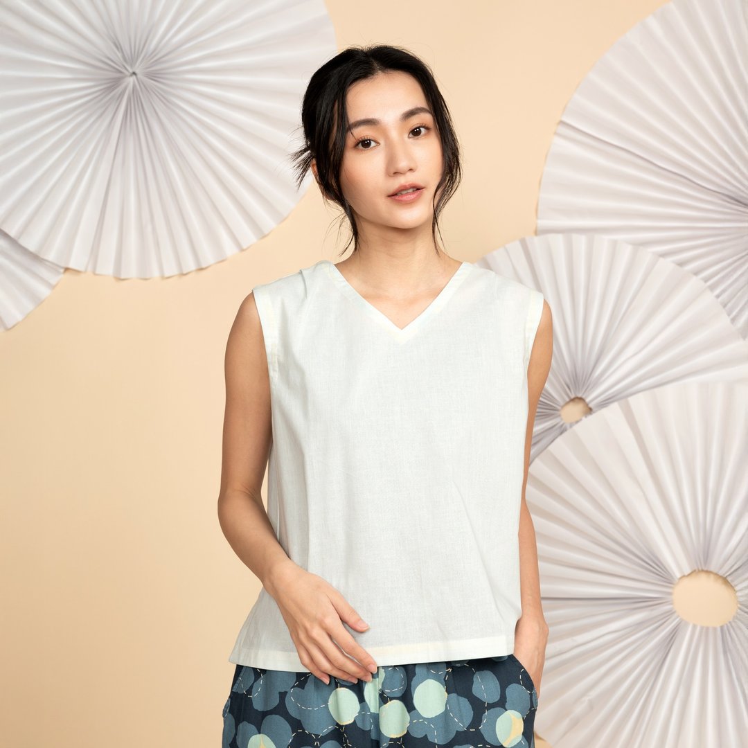 浮游V领无袖上衣_流翠 - 女装背心 - 棉 白色
