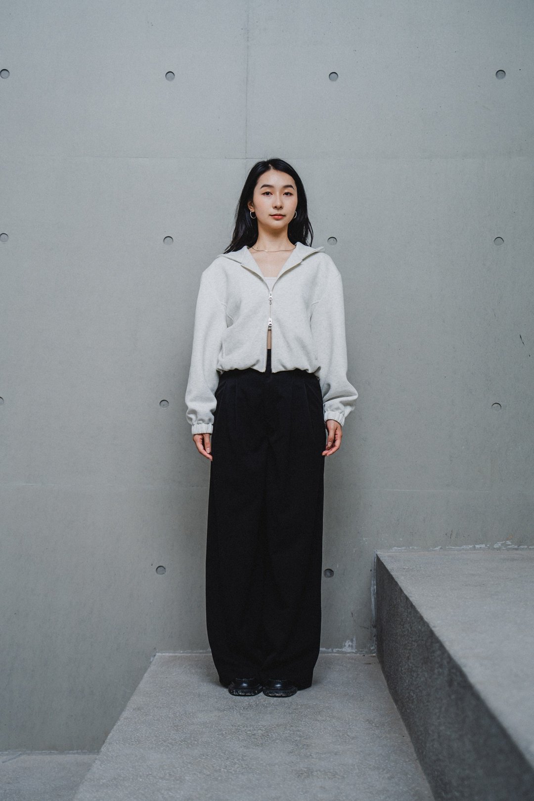 灰色宽松帽外套 GREY OVERSIZED HOODED JACKET - 女装休闲/机能外套 - 棉 银色