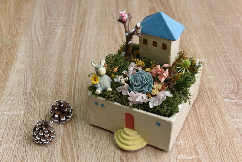 陶艺手作蓝色尖屋顶房屋陶盆含干燥花 - 花瓶/陶器 - 陶 