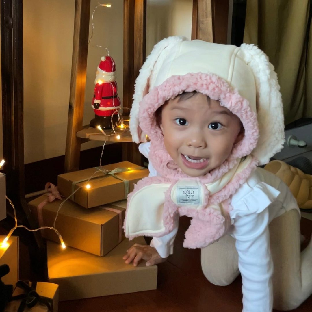 【 现货礼盒 】兔子耳朵叮叮叮 | 软绵绒兔子造型婴儿帽围巾套组 - 婴儿帽/发带 - 棉 粉红色