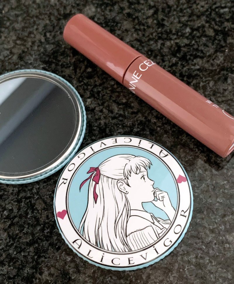 爱丽丝徽章镜 - 彩妆刷具/镜子/梳子 - 其他金属 