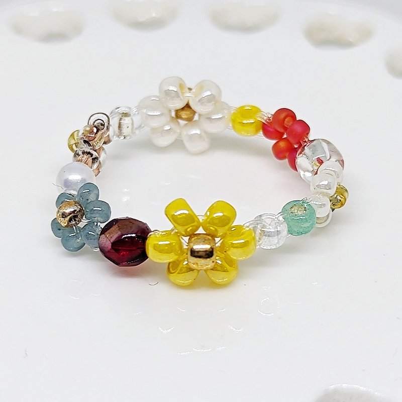 串珠 编织  花  戒指 - 戒指 - 其他材质 白色