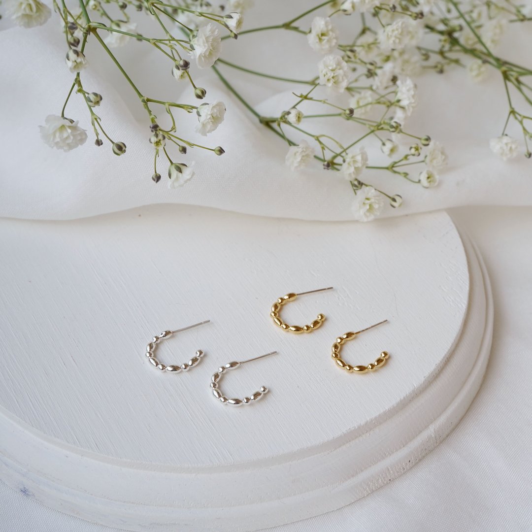 balloon hoop earrings - 耳环/耳夹 - 其他金属 多色