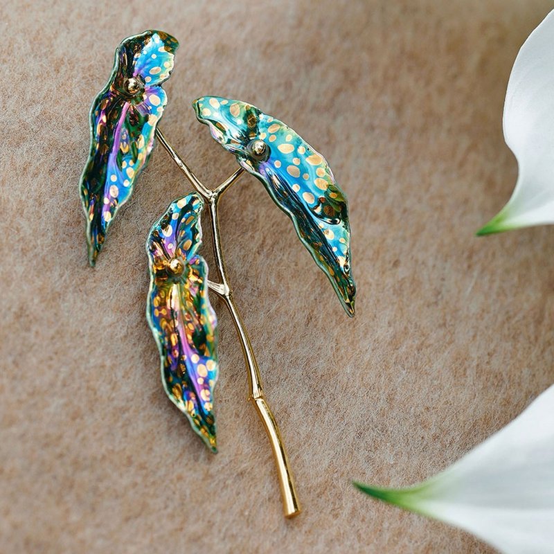 【秋海棠】新品小众气质百搭秋冬植物陶瓷大衣胸针 - 胸针 - 瓷 多色