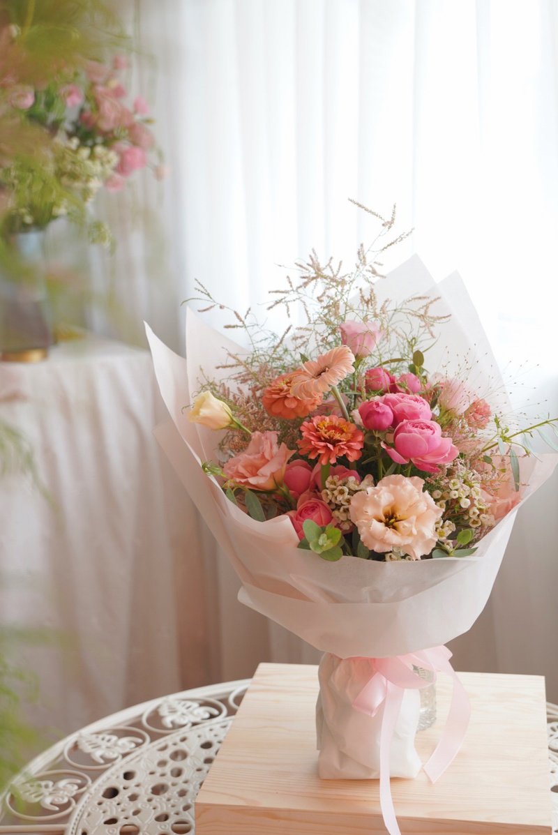 温柔典雅粉色调花束_鲜花 - 植栽/盆栽 - 植物．花 粉红色