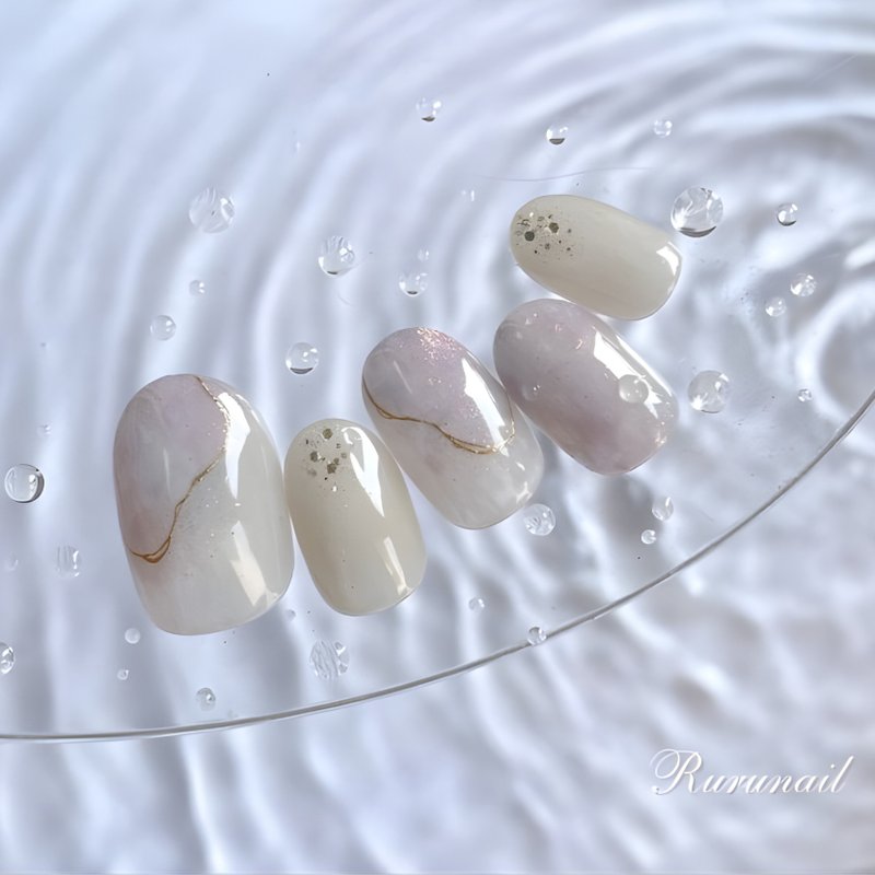 雨季清透晕染穿戴甲 奶油色系金线设计雨滴点缀 - 指甲油/指甲贴 - 树脂 蓝色