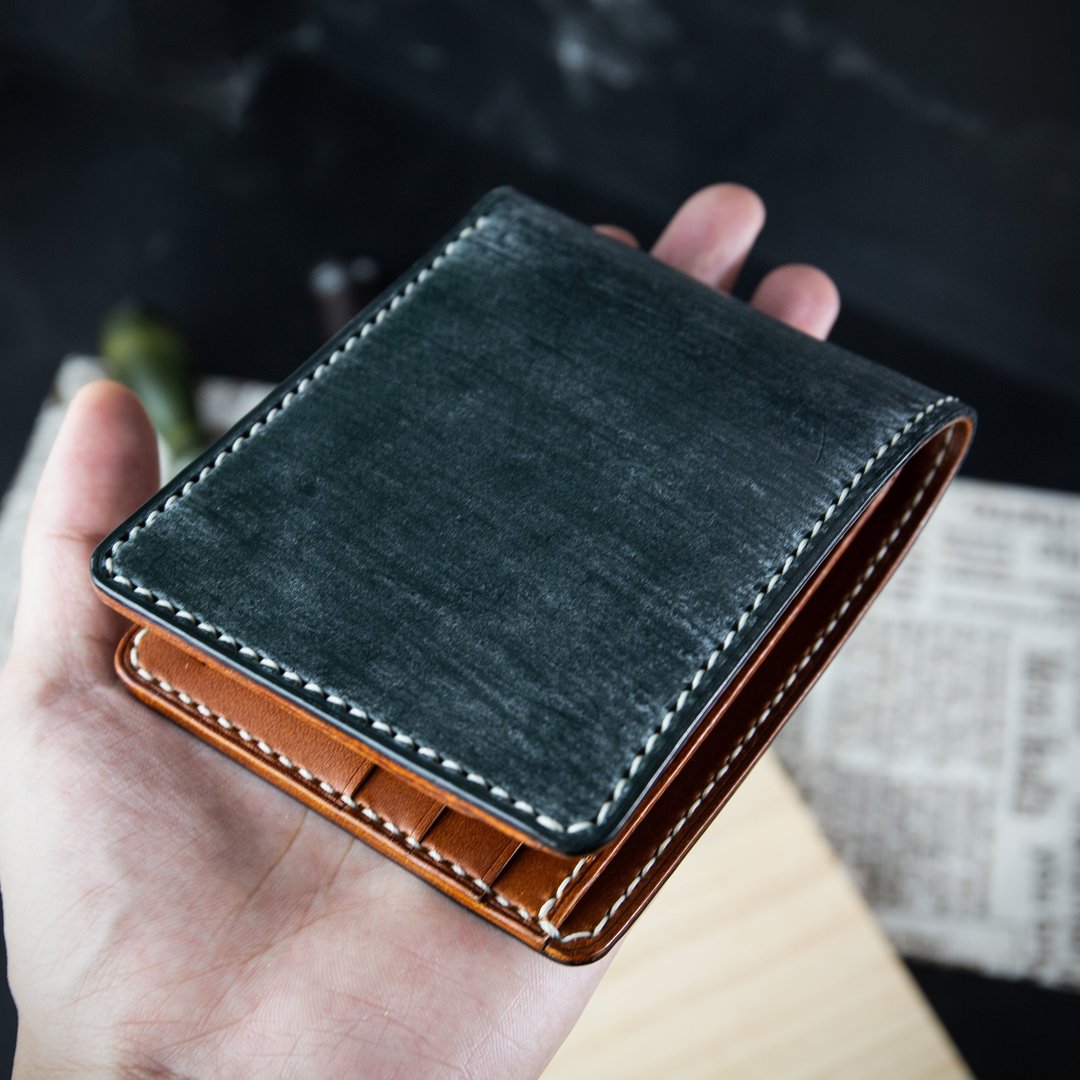 【定制化礼物】【皮夹、银包】墨绿英国马缰革 定制化刻字 Mister - 皮夹/钱包 - 真皮 多色
