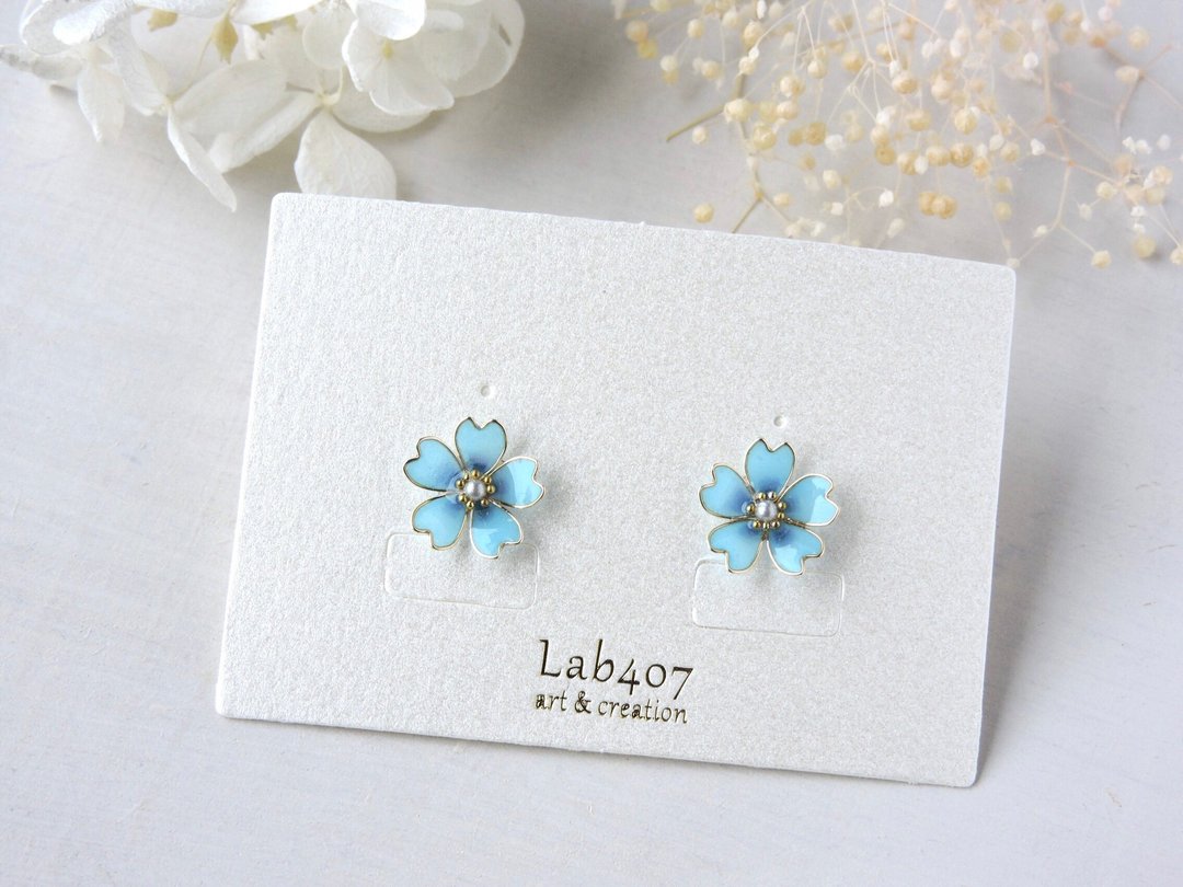 Mini cherry blossom earrings / Clip-On blue SAKURA / Cherry blossom mini - 耳环/耳夹 - 树脂 蓝色