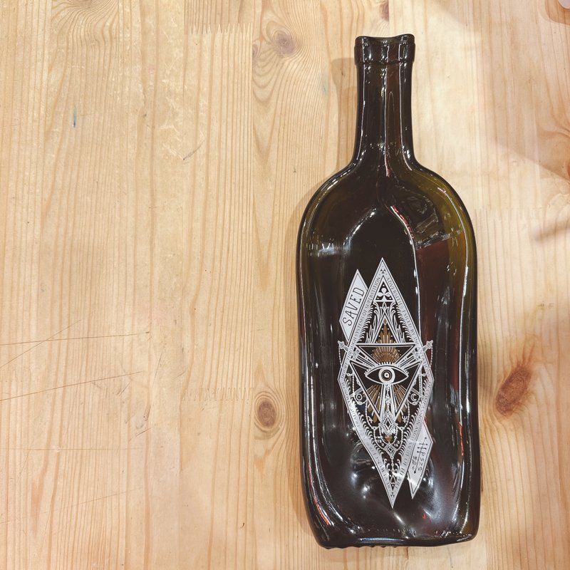SAVED Red Wine 神秘之眼红葡萄酒盛盘 酒瓶盘 - 盘子/餐盘/盘架 - 玻璃 