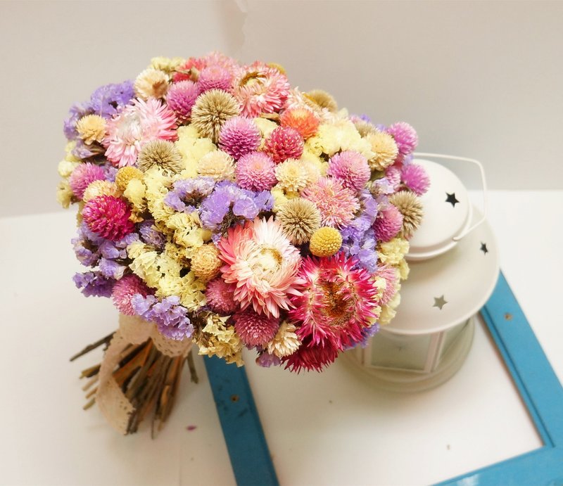 ‘麋花Amor Floral’给你一个温暖美梦干燥花捧花花束/新娘伴娘小花童 母亲节 干燥花 头冠 婚礼小物 新娘捧花 花环 外拍道具 全家福摄影 婚纱拍照道具 干燥花 情人节 - 植栽/盆栽 - 植物．花 多色