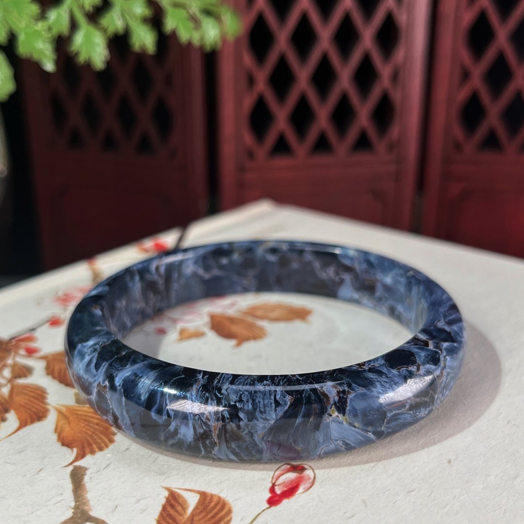纳米比亚全蓝彼得石手镯57MM 闪电纹蓝色隼眼石手环 流动的风景画 - 手链/手环 - 宝石 蓝色
