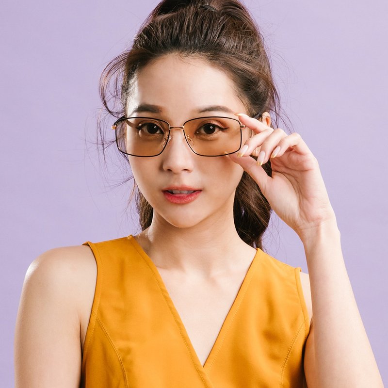 【福利品】冰茶黄感光变色两用偏光墨镜│UV400太阳眼镜 - 墨镜 - 其他金属 金色