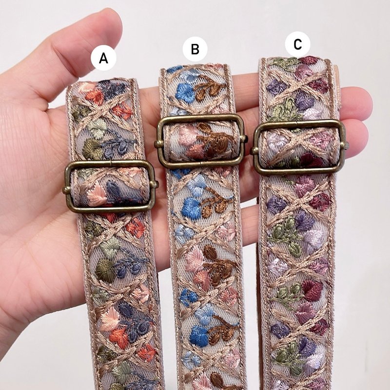 花丛 刺绣手机背带 可调节背带 好烦小姐 - 手机配件 - 其他人造纤维 多色