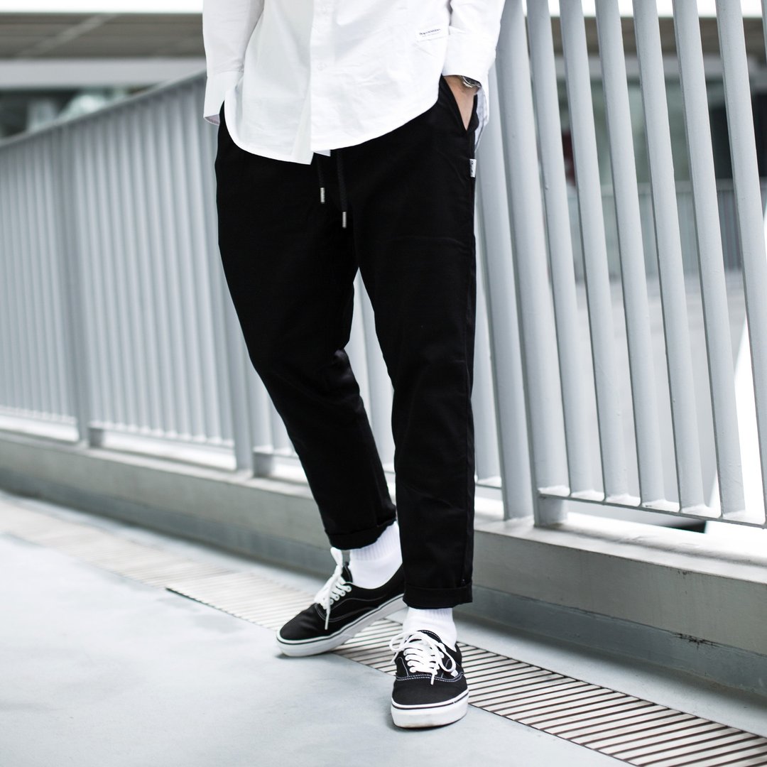 Tapered Pants 轻微修脚设计9分裤/中性/简约/情侣服 - 男士长裤 - 棉 黑色
