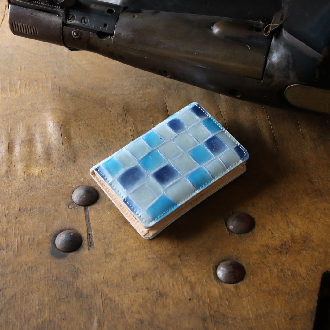 Manufactured in Japan Colored glass cowhide name piece 夾 name piece 盒 Tenai made in JAPAN handmade leather card case - 其他 - 真皮 蓝色