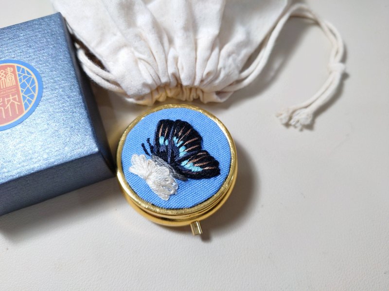 | 破茧成蝶 - 保健品随身盒 | - 收纳用品 - 棉．麻 金色