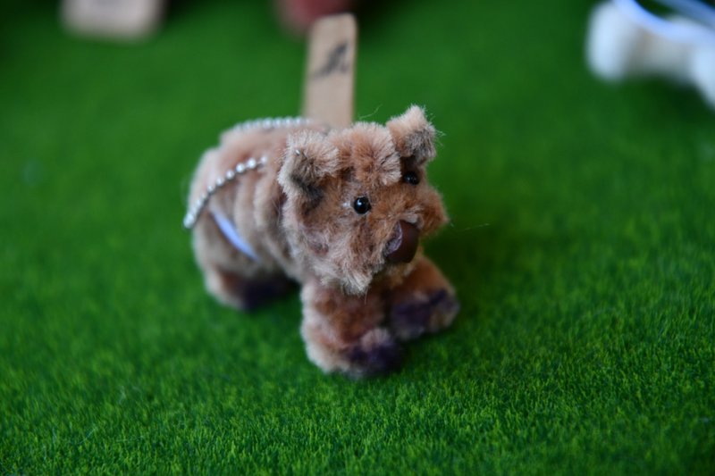 澳洲袋熊4.5cm-毛根扭扭棒手作/脏萌流浪动物园/娃娃宠物创作 - 编织/刺绣/羊毛毡/裁缝 - 其他人造纤维 咖啡色