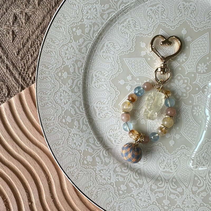 平安黄水晶妈祖娘娘挂饰 - 钥匙链/钥匙包 - 水晶 