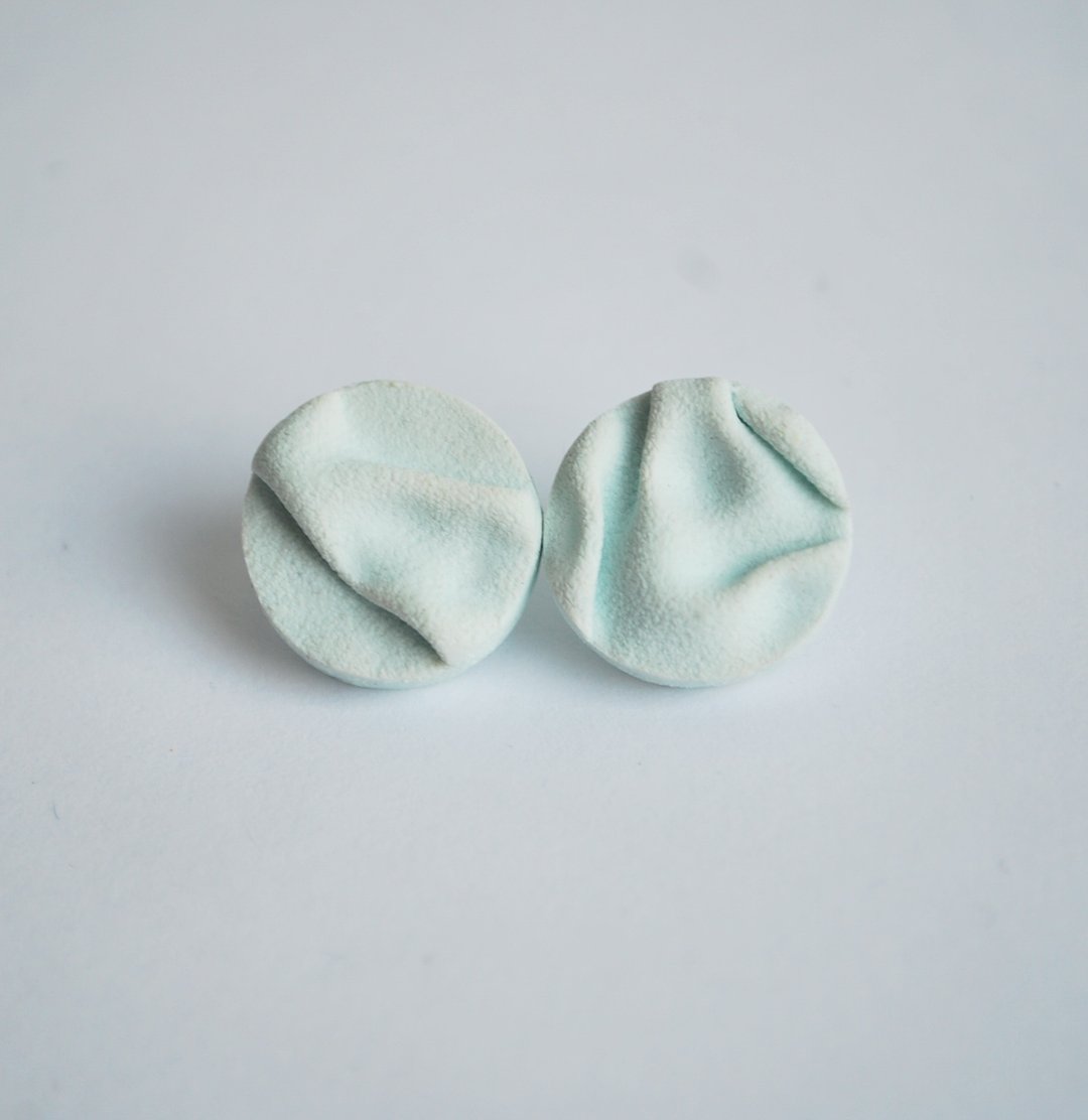 Handmade polymer clay earrings - 耳环/耳夹 - 粘土 蓝色