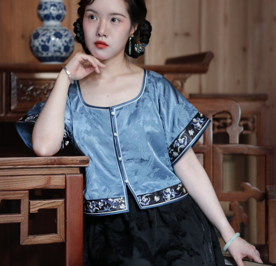 【闲乘月】民国复古风 人丝提花/方领刺绣上衣/半身裙 - 女装上衣 - 其他材质 蓝色