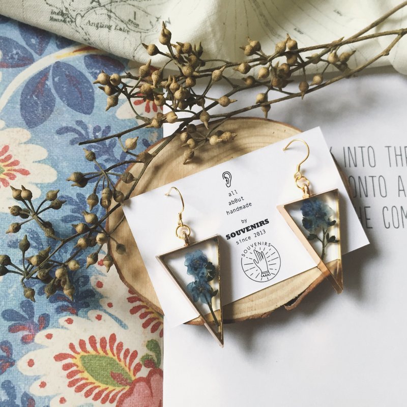 |Souvenirs|手工压花押花倒三角形蓝色勿忘草 925镀金 清新耳环 - 耳环/耳夹 - 植物．花 蓝色