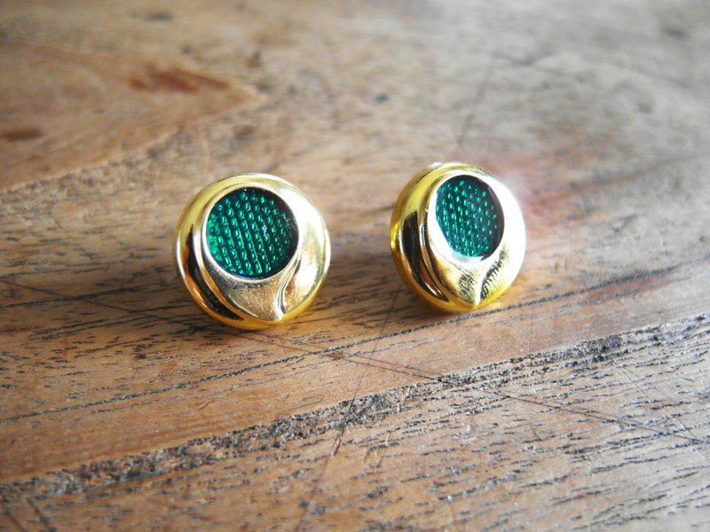 复时品【早期手工耳环：魔法绿-大】 - 耳环/耳夹 - 塑料 绿色