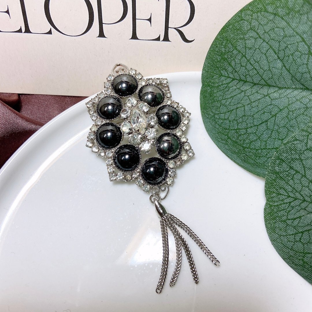 【西洋古董饰品】美垂坠流苏银摆动 黑珠装饰风莱茵 胸针胸章 - 胸针 - 贵金属 黑色