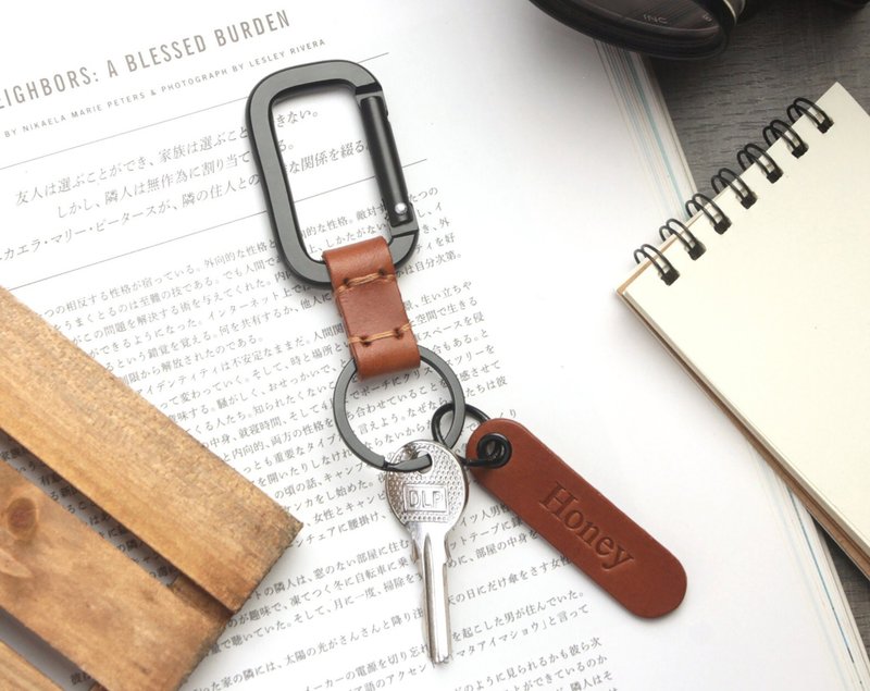 个性化黑色方形登山扣皮革钥匙扣| 自定义名称标签 - 钥匙链/钥匙包 - 真皮 咖啡色