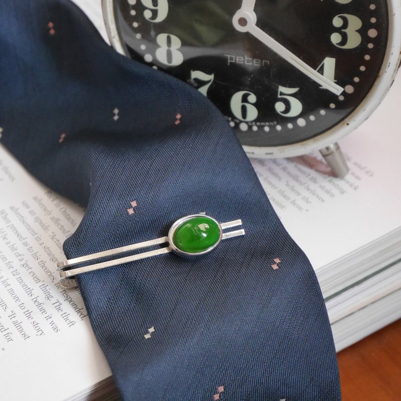 金银宝贝 日本购入 银色透光绿色人造石领带夹 钱夹 W947 - 袖扣 - 其他金属 银色