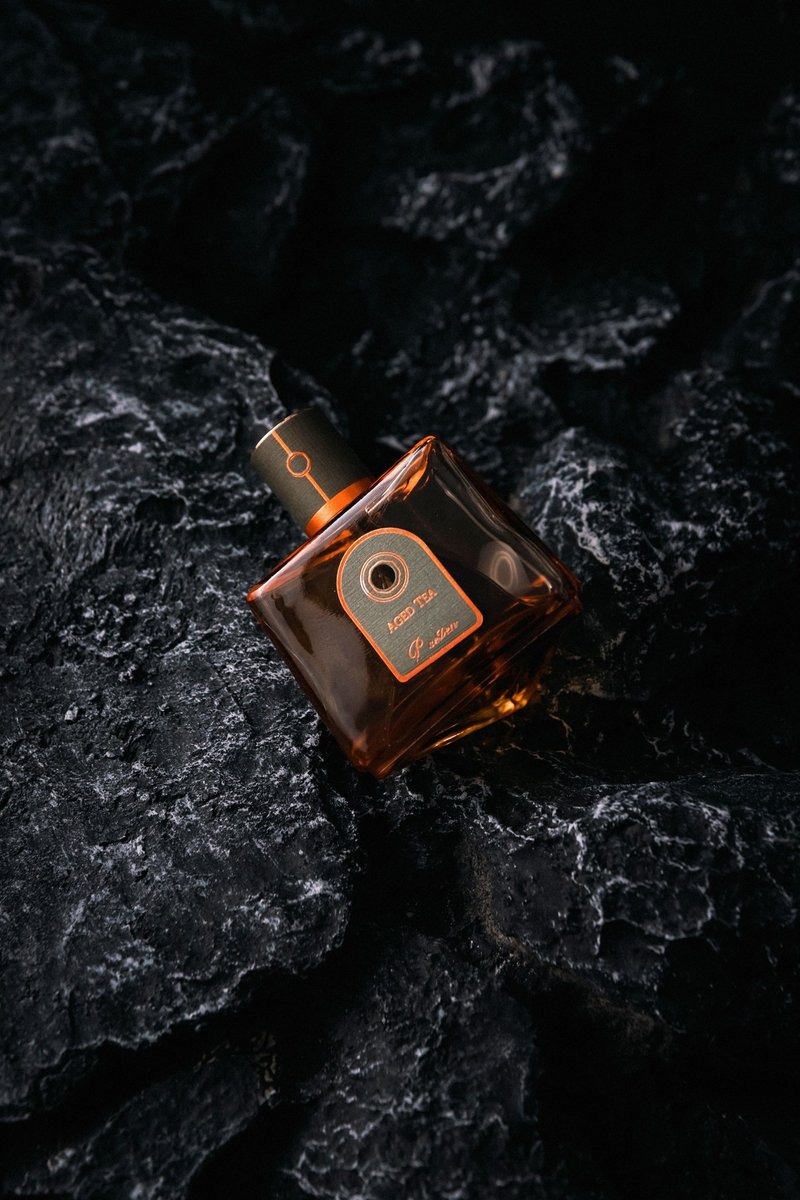 P.Seven  Aged Tea 暗香 香水 荣获香水界奥斯卡A+OA大奖 - 香水/香膏 - 玻璃 卡其色