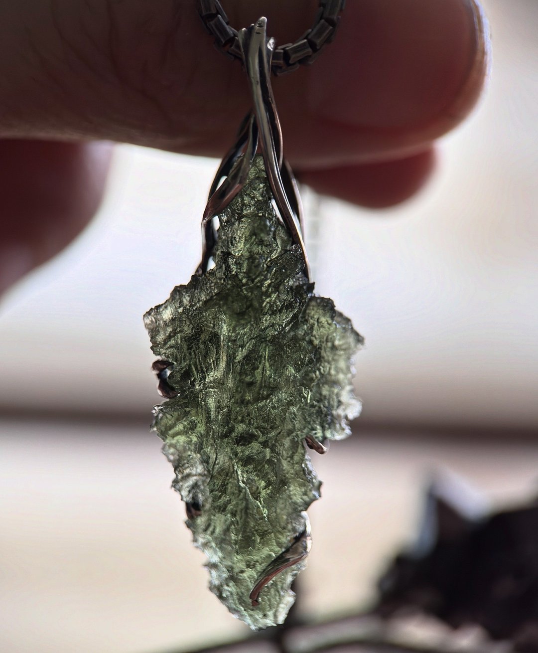 台湾 Moldavite / 刺猬捷克陨石 / 石中剑Excalibur Vic Residence 金工 - Pinkoi
