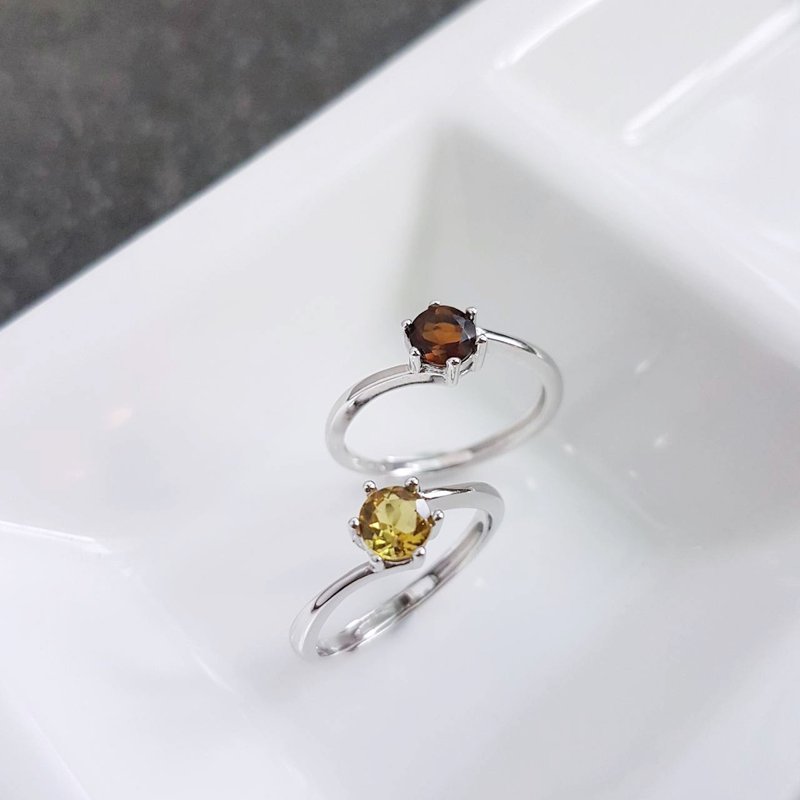 回旋曲。5mm碧玺(电气石)925银戒指  可调戒围 - 戒指 - 半宝石 多色