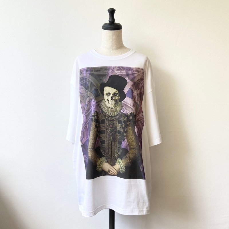 敬畏之心 〜 手持骷髅头的贵妇 - 女装 T 恤 - 棉．麻 白色