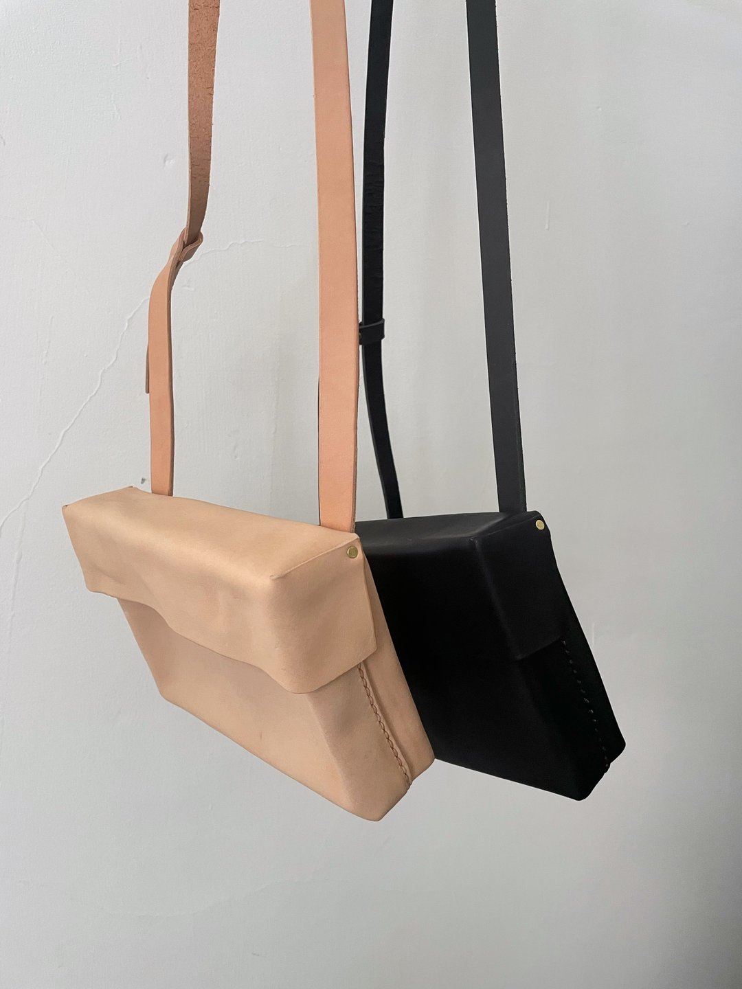 小方型侧背包 - 侧背包/斜挎包 - 真皮 黑色