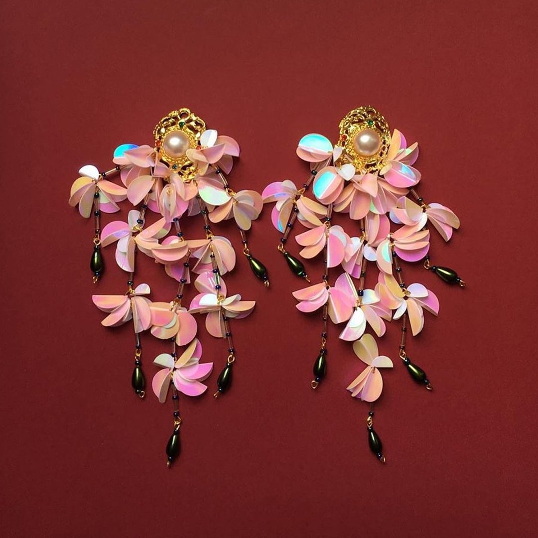 earrings : RAYA pink / red / purple - 耳环/耳夹 - 其他材质 红色