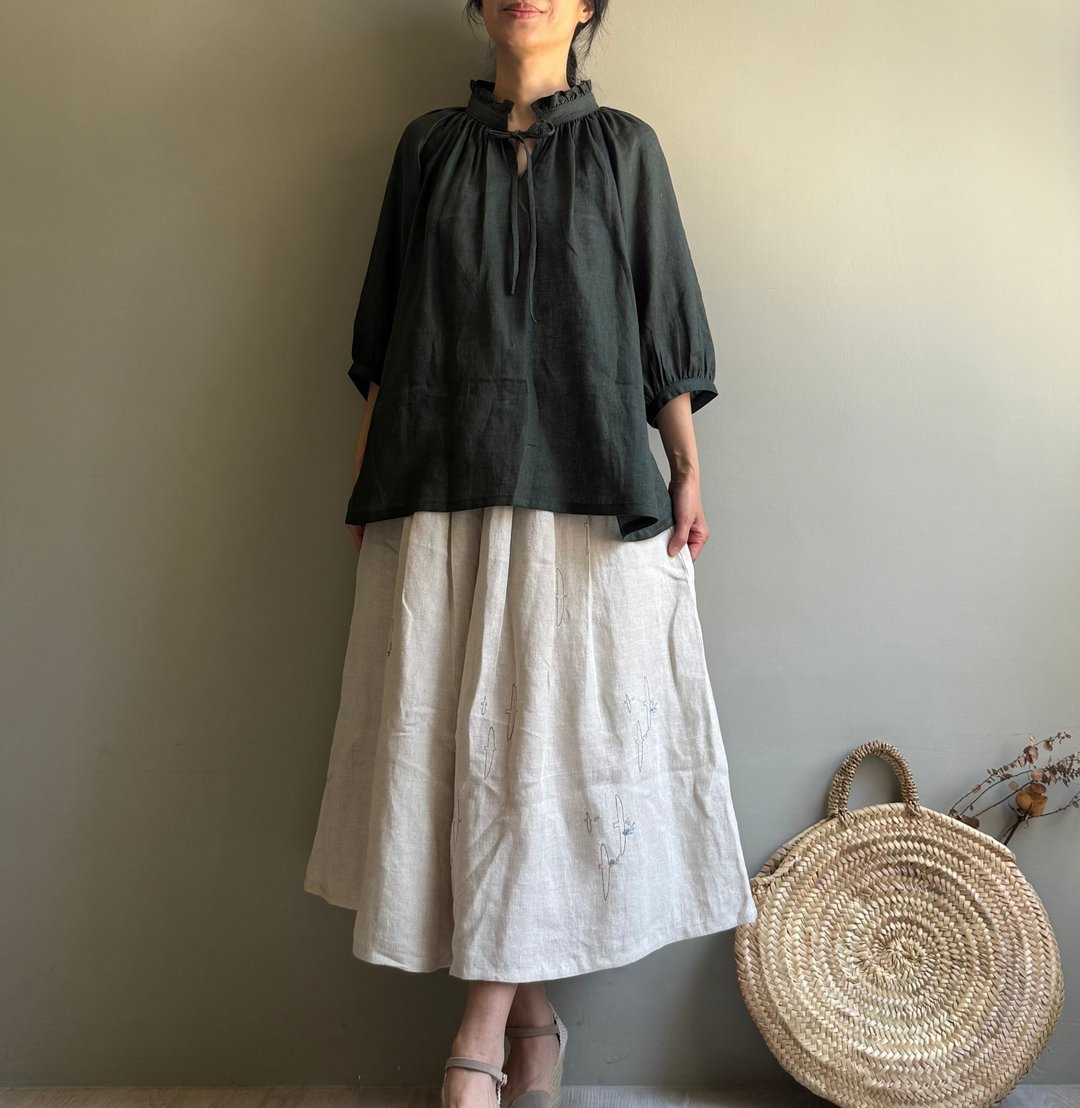 神秘湖泊湖水绿色酵素洗亚麻荷叶立领/蝴蝶结长袖上衣 - 女装上衣 - 棉．麻 