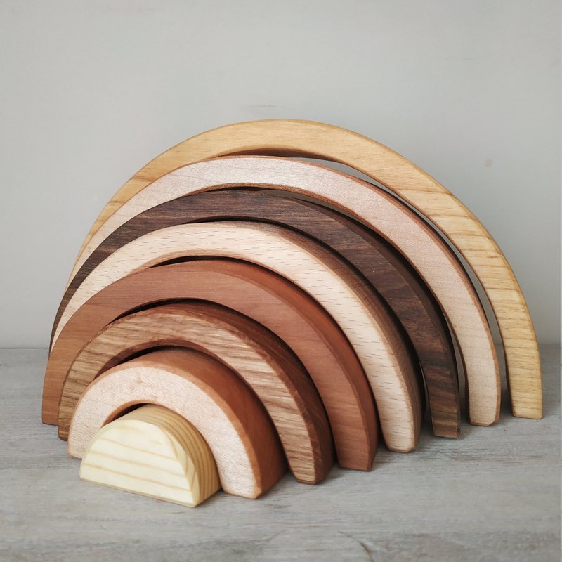 Wooden Toy Rainbow Different Wood - 玩具/玩偶 - 木头 咖啡色