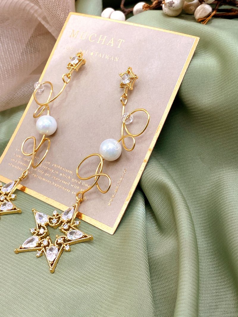 穿越星河轨迹。MUCHAT手作14KGP锆石星星曲线珍珠纯银针耳环 - 耳环/耳夹 - 其他金属 透明