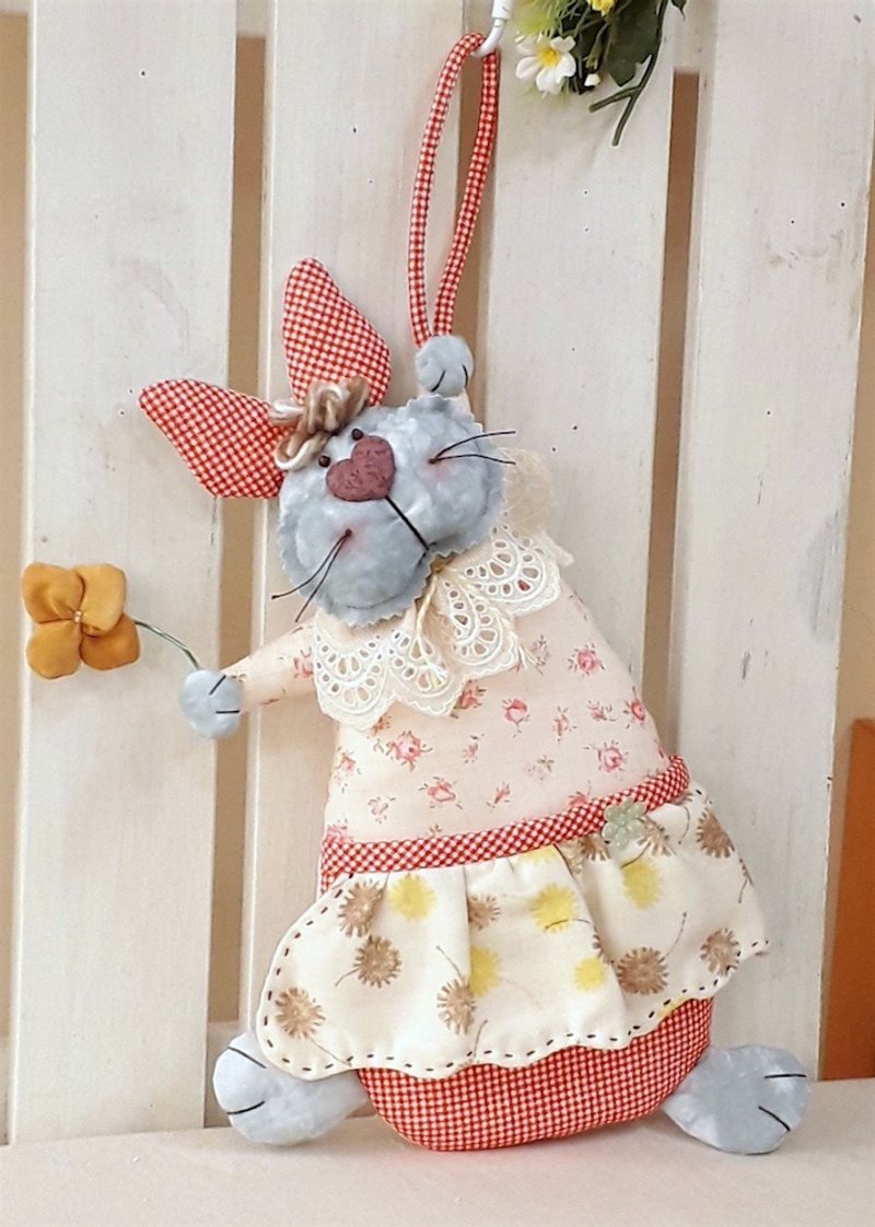 手机充电挂袋 调皮兔 - 手机座/防尘塞 - 棉．麻 多色