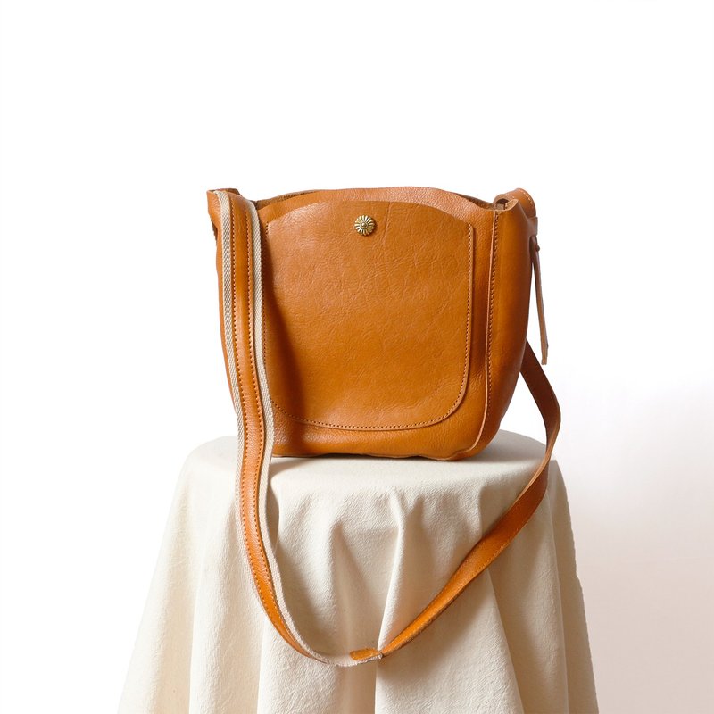 特价牛皮肩包斜挎包真皮休闲包驼色 - 侧背包/斜挎包 - 真皮 橘色