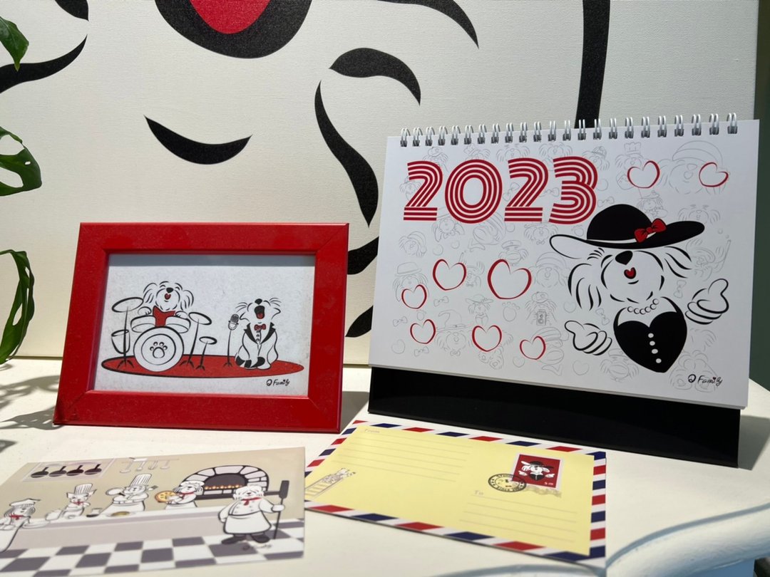 【热卖中】 Q Family 2023 桌历附赠桌历专属明信片一枚 - 年历/台历 - 纸 白色