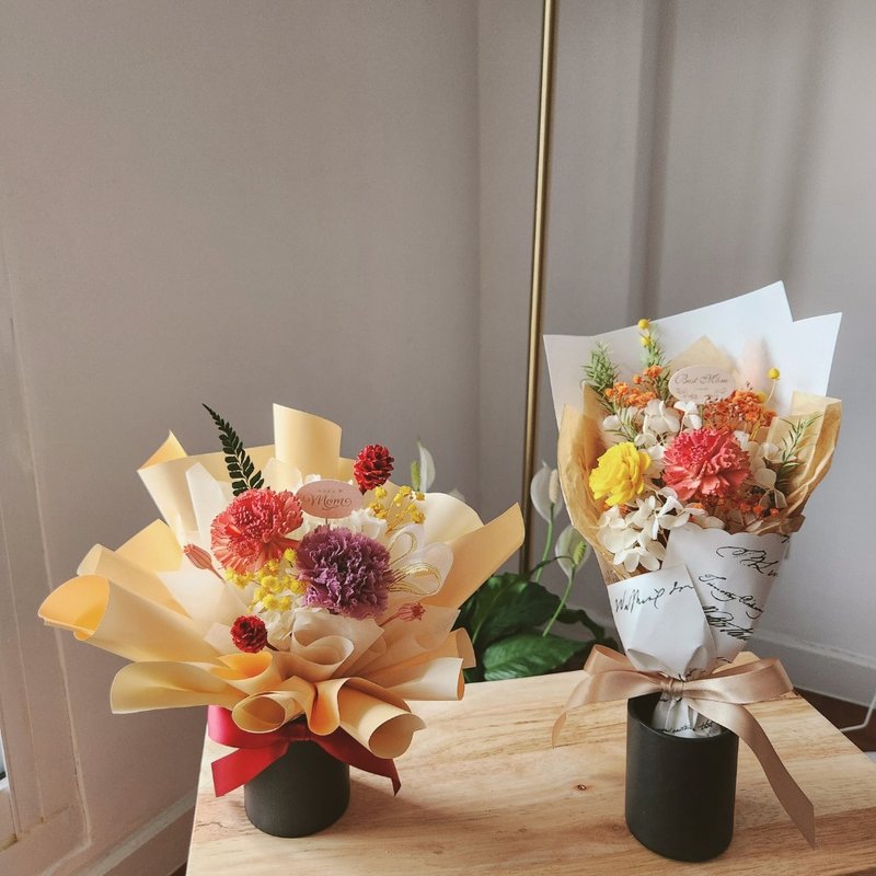 永生康乃馨花束 索拉康乃馨花束 索拉向日葵花束 母亲节花束 - 干燥花/捧花 - 植物．花 