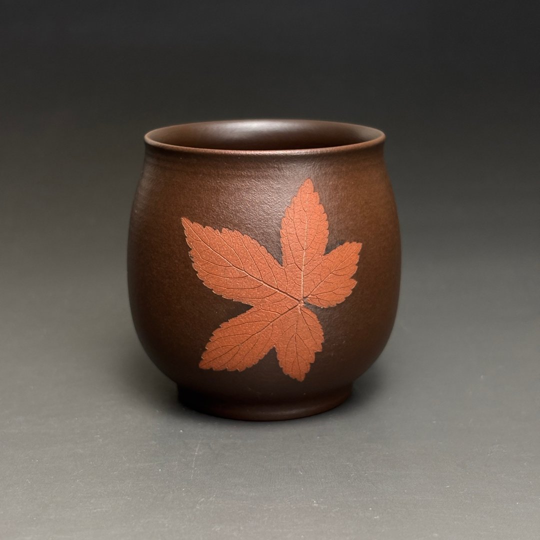 陈政岚 紫砂枫叶饮茶杯100ml - 茶具/茶杯 - 陶 咖啡色