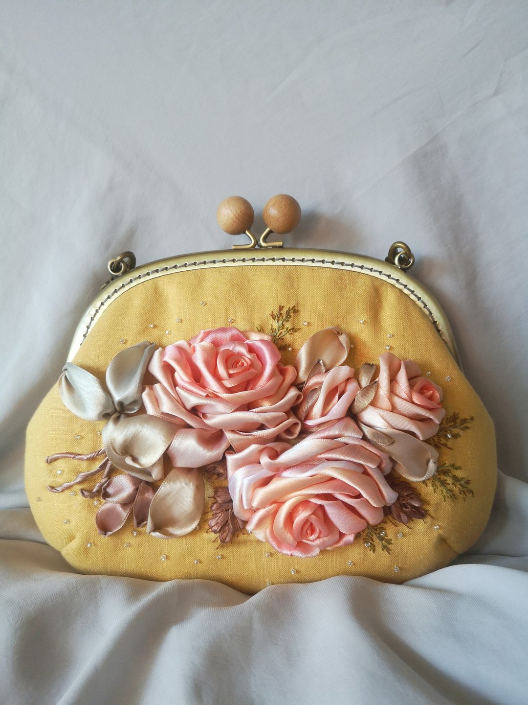 Bag, clutch, embroidered rose ribbon - 手拿包 - 绣线 黄色