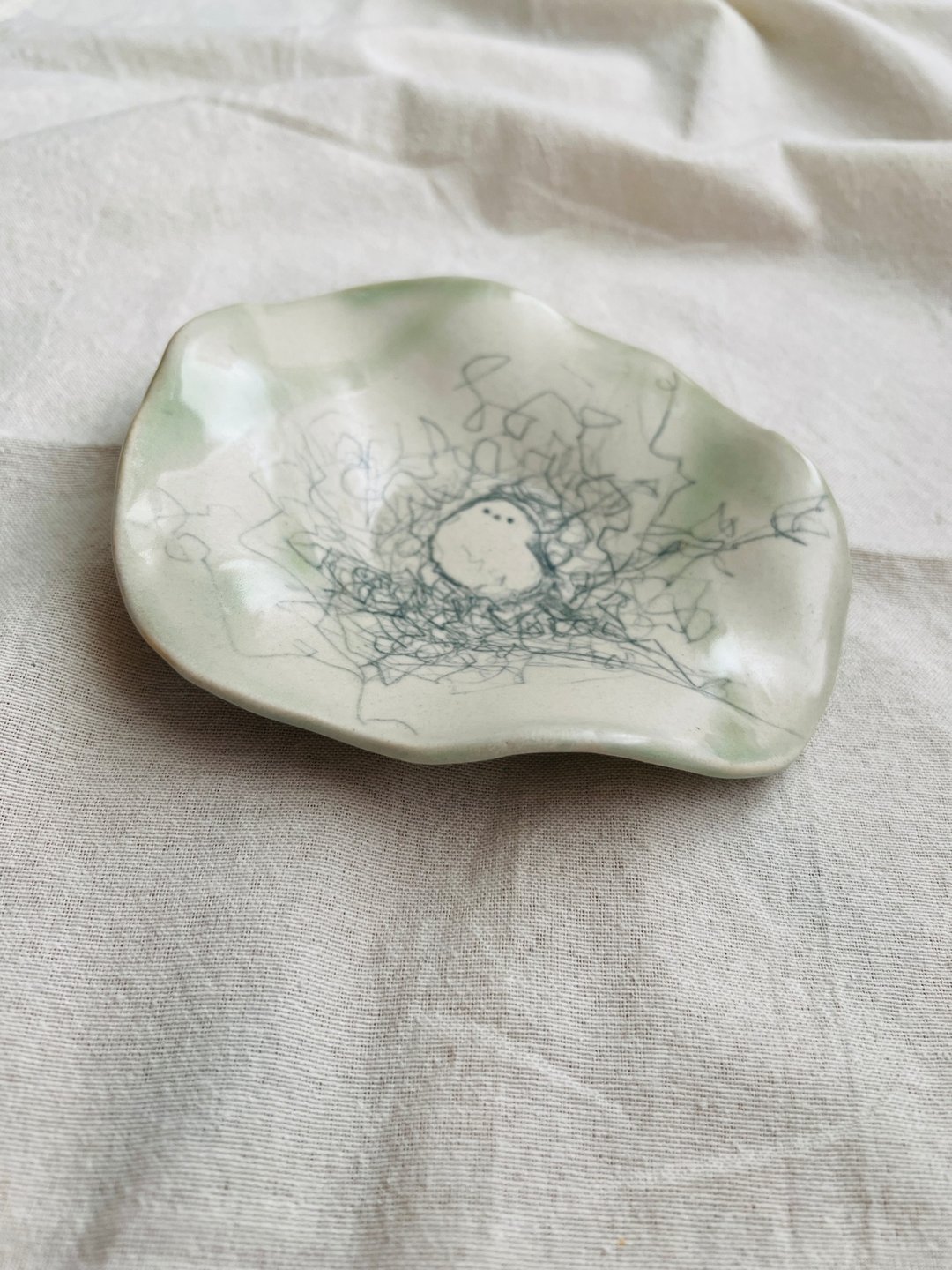 H 千丝万缕中的山雀  手绘陶 17.5 x 16.4 x 3.7 cm - 盘子/餐盘/盘架 - 陶 