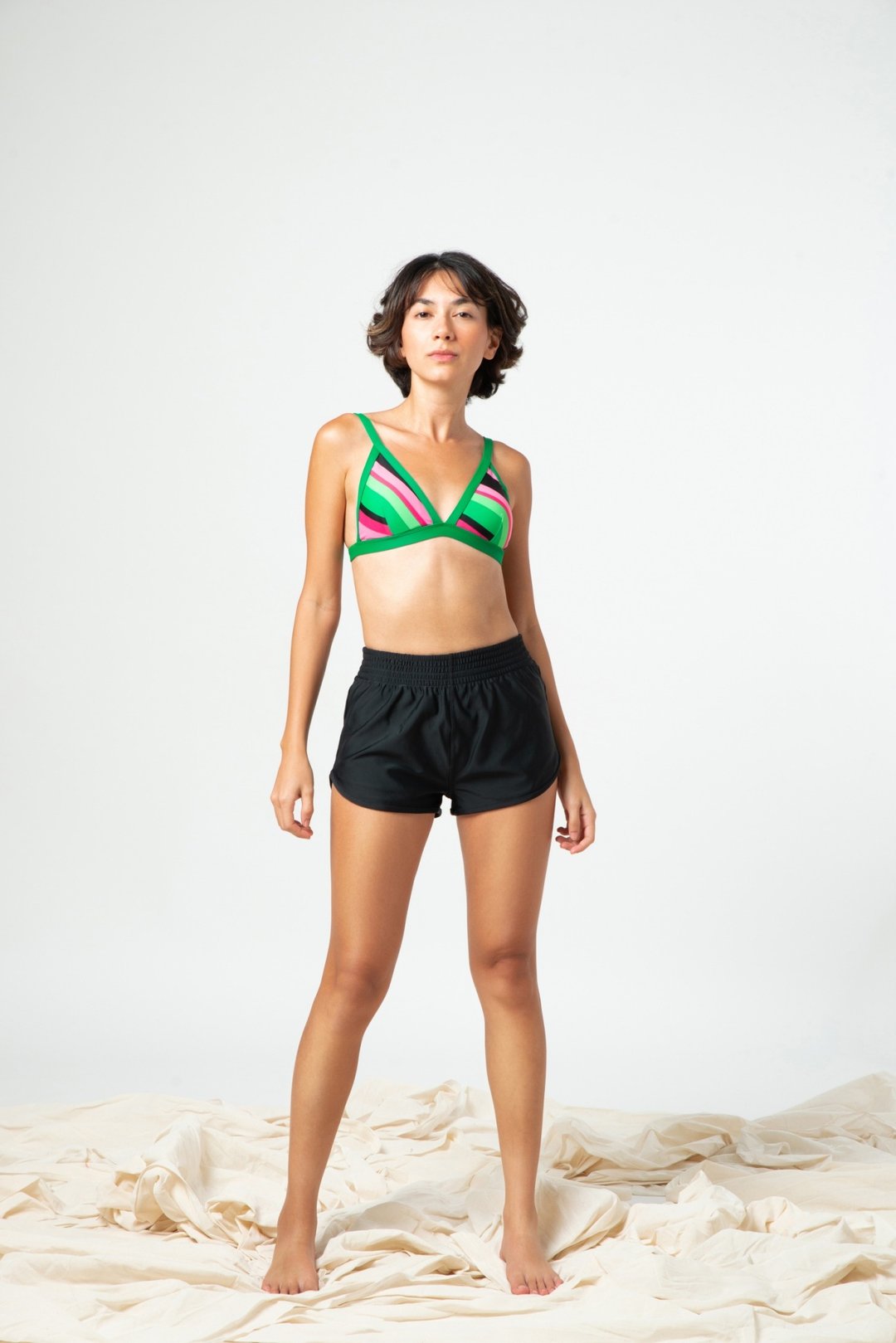 BLACK HIGH WAISTED SURF SHORTS - 女装泳衣/比基尼 - 其他材质 