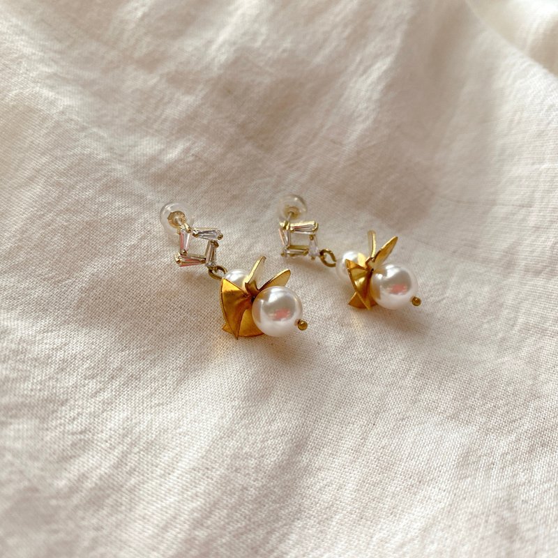 跳舞雪人-黄铜耳环-可改夹 - 耳环/耳夹 - 铜/黄铜 多色