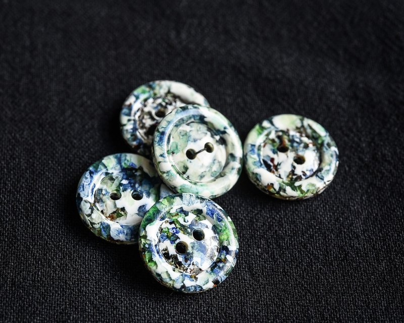 法国 vintage 裁缝老件迷彩渲染钮扣 (蓝绿5入) - 编织/刺绣/羊毛毡/裁缝 - 塑料 
