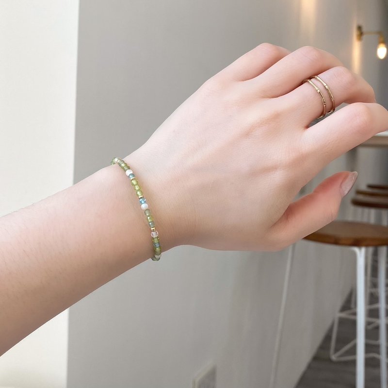 【推动积极】水晶手链/磷灰石x橄榄石x14KGF|雨后(限量) - 手链/手环 - 水晶 绿色